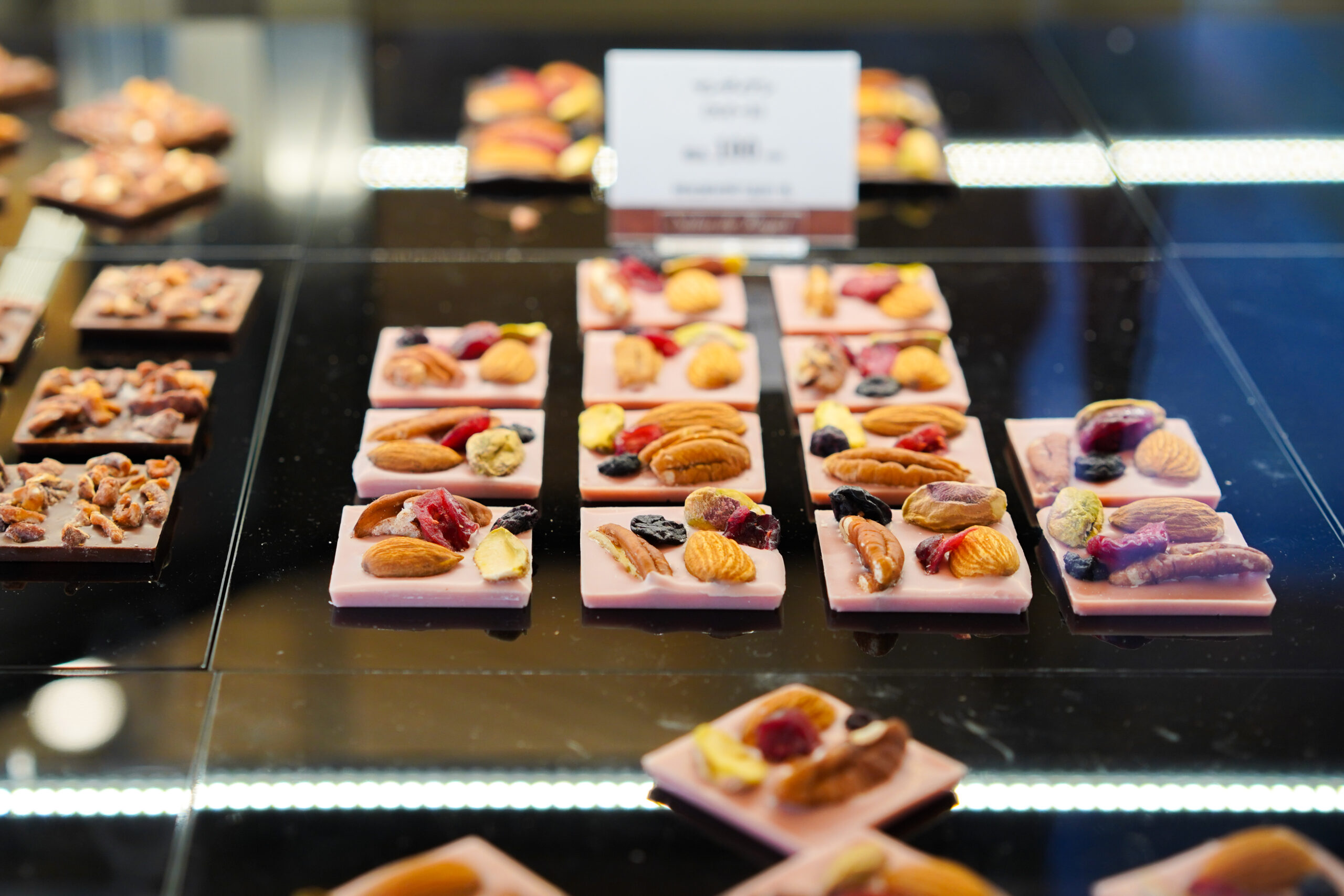 サロンドロワイヤル タカタ本店（ピーカンナッツ産業振興施設内