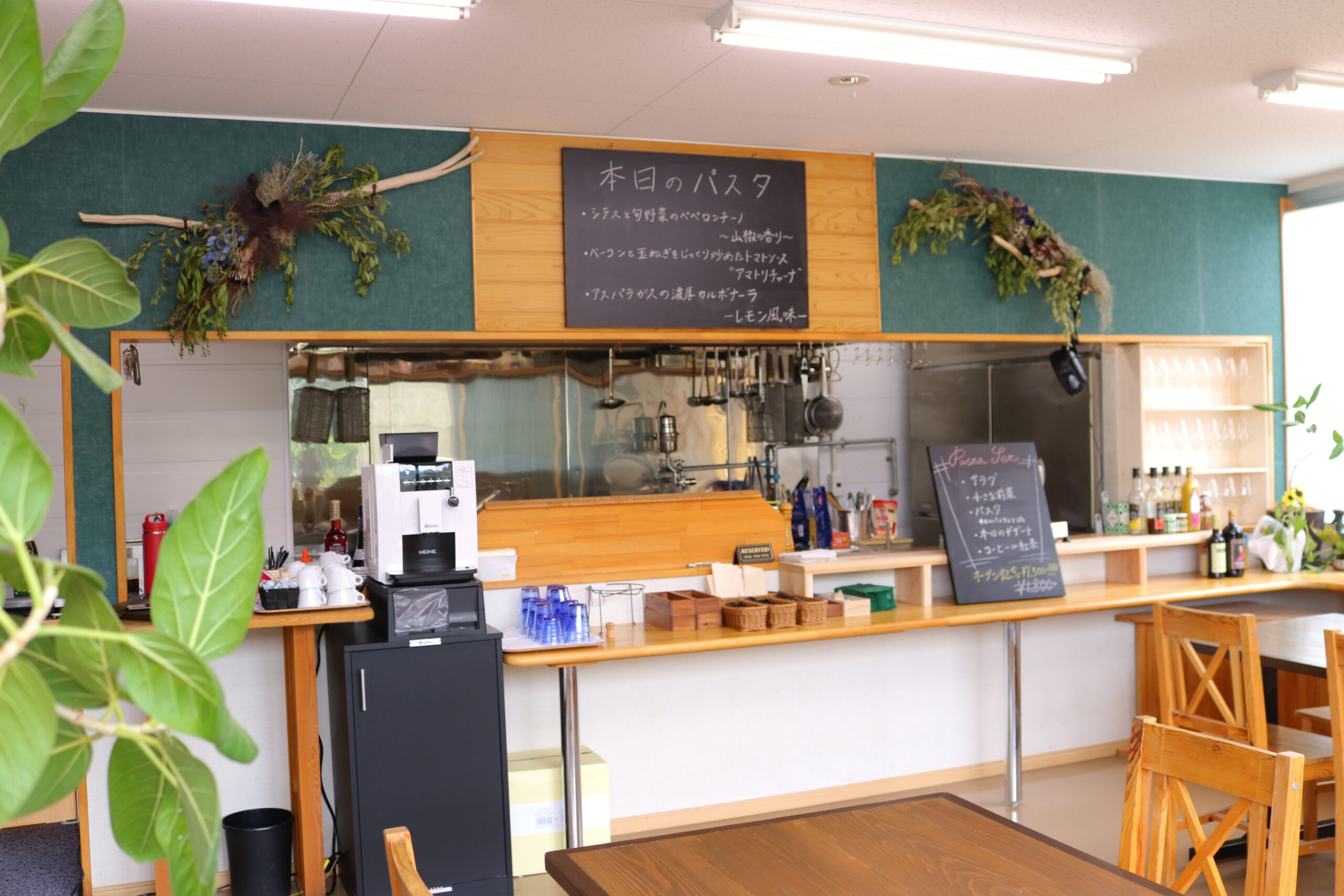 陸前高田でランチや夜ご飯に人気のイタリアン「cucina caz」の店内